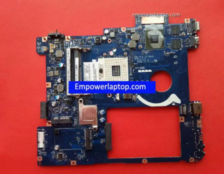 Lenovo Y570 N12P-GT1-A1 PIQY1 LA-6882P Hauptplatine