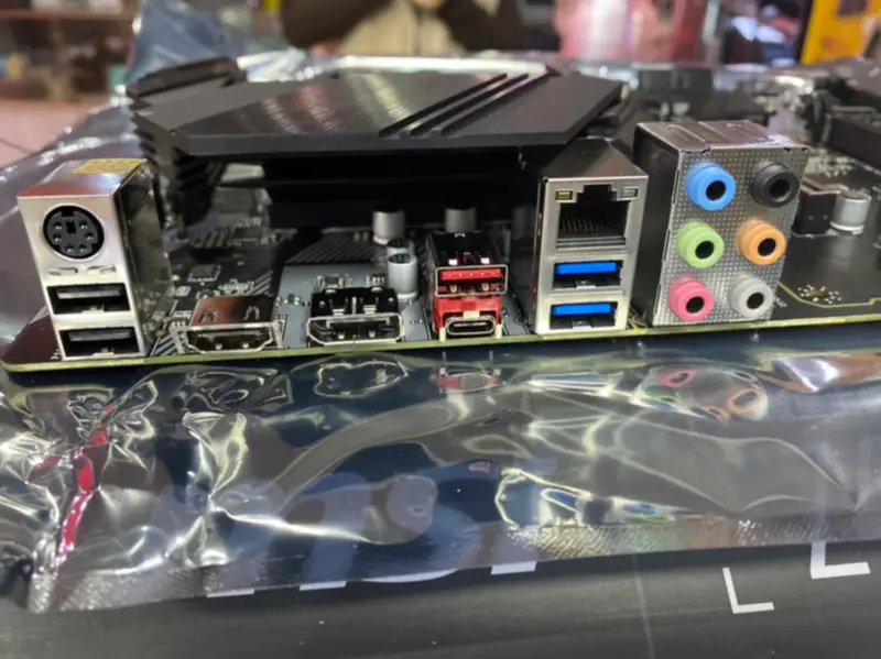 MSI Z490-A PRO Mainboard LGA 1200 Intel Z490 PCI-E 3.0 M.2 DDR4 128GB ATX