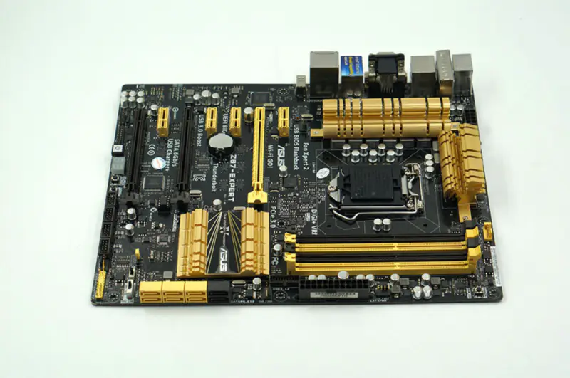 Asus Z87-EXPERT Mainboard LGA1150 DDR3