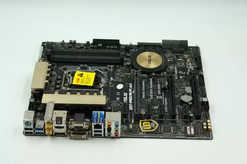Asus Z97-PRO (Wi-Fi ac) Hauptplatine Z97 LGA1150 ATX