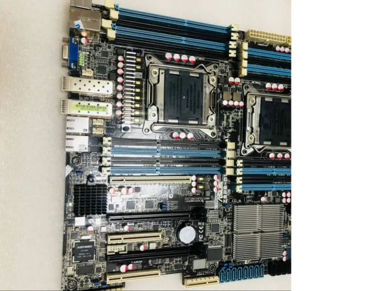 Asus Z9PE-D16-10G/DUAL Hauptplatine