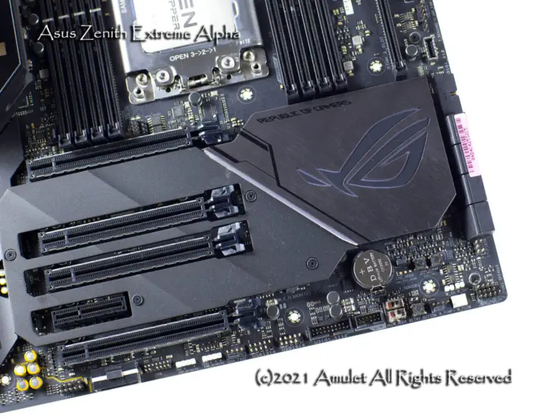 Asus ZENITH EXTREME ALPHA Mainboard X399 DDR4 128G E-ATX