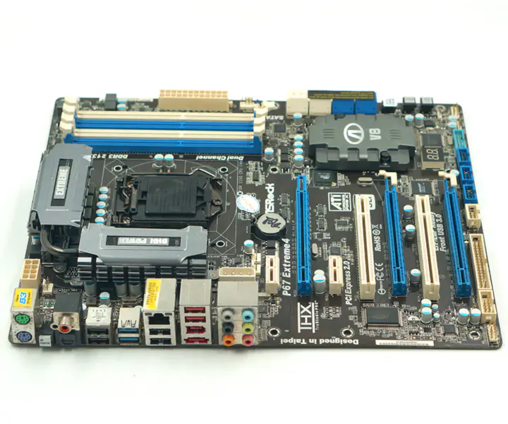 Asrock P67 Extreme4 P67 LGA 1155 ATX Hauptplatine