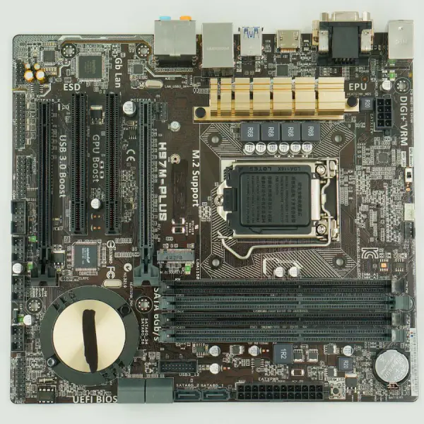 Asus H97M-PLUS H97 LGA 1150 Micro-ATX-Motherboard