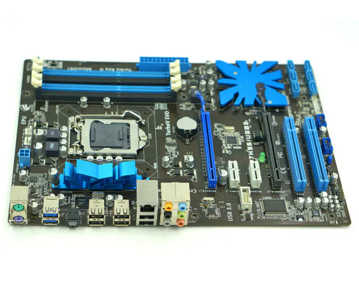 Asus P7H55/USB3 Hauptplatine LGA1156 H55