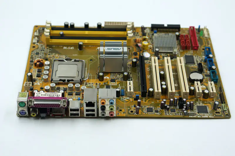 Asus P5B Hauptplatine P965 LGA 775 ATX