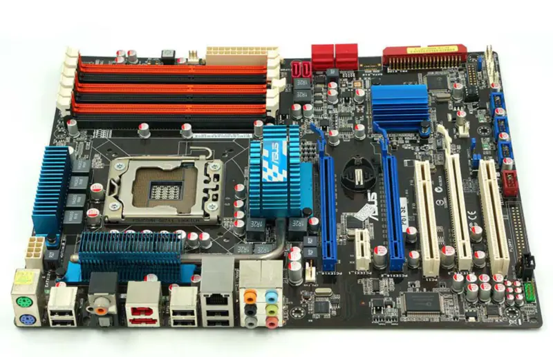 Asus P6T SE Hauptplatine X58 LGA1366 24G ATX
