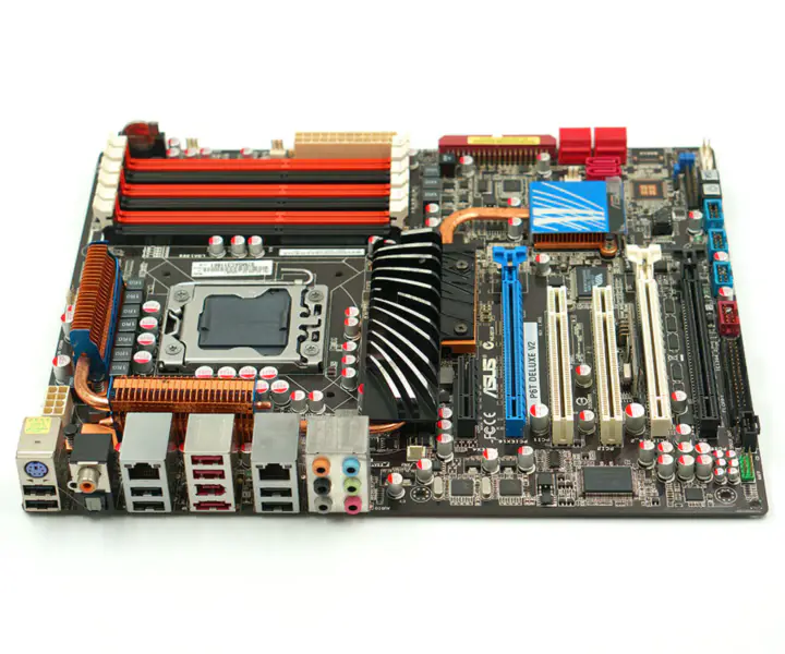 Asus P6T Deluxe V2 Hauptplatine X58 LGA1366 24G ATX