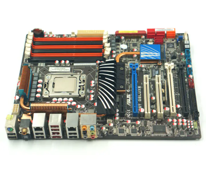 Asus P6T Deluxe Hauptplatine X58 LGA 1366 24G ATX