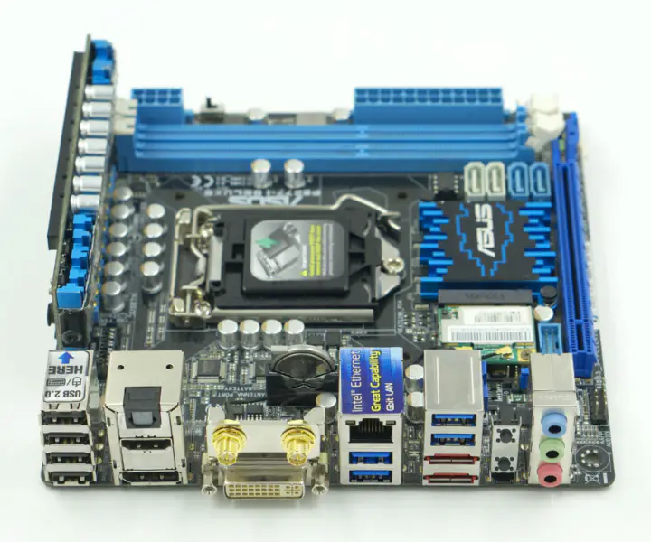 Asus P8Z77-I DELUXE Mainboard Z77 LGA1155 USB3 HDMI Mini-ITX