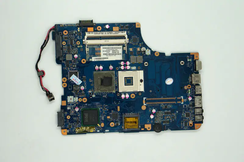 Toshiba L500 L550 L555 LA-4982P GM45 PGA-989 Hauptplatine