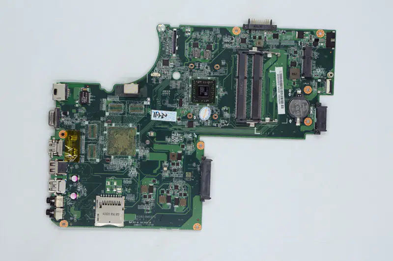 Toshiba A000243950 DA0BD9MB8F0 L75D Hauptplatine
